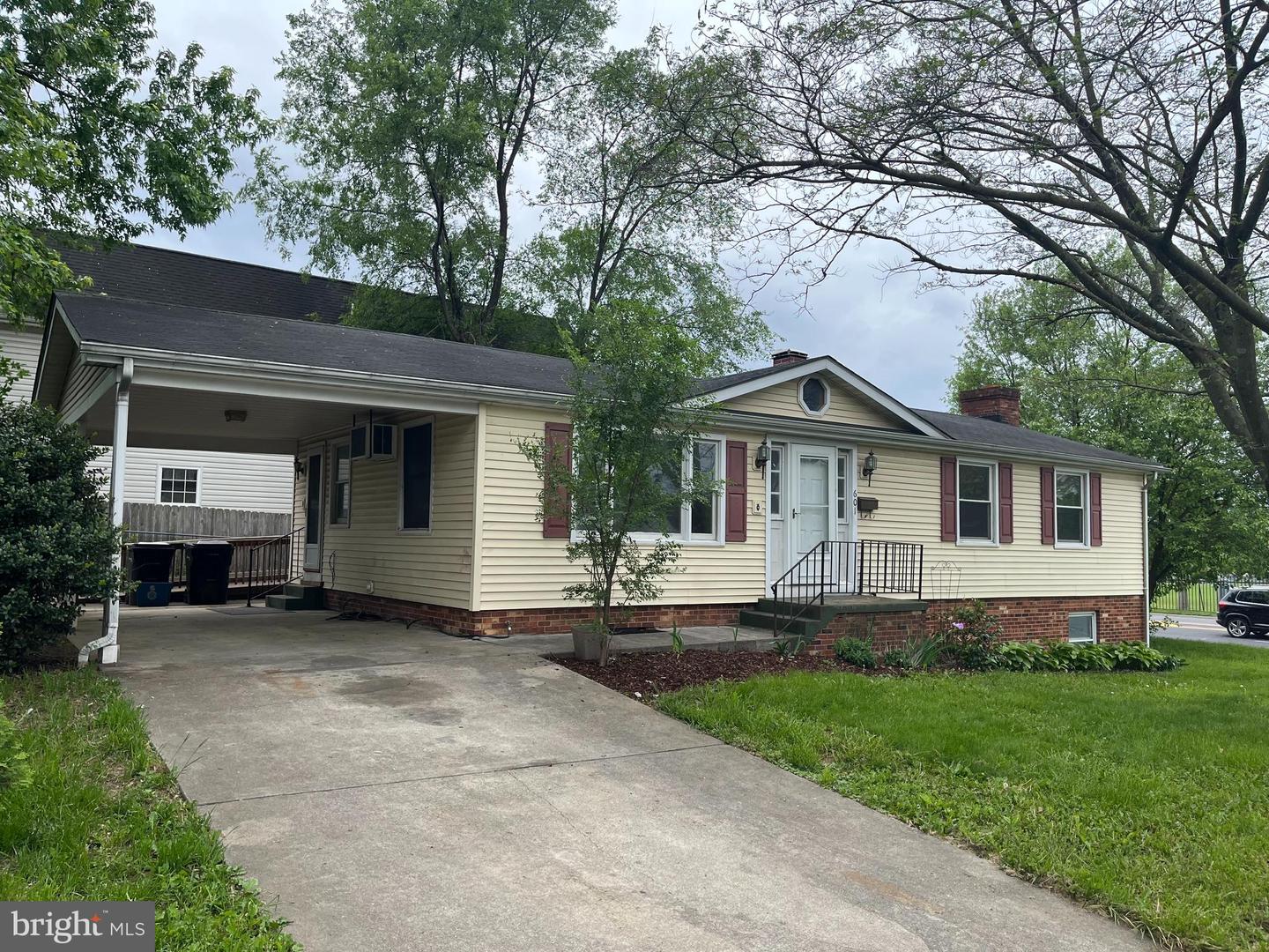 601 GROVE ST, WINCHESTER, Virginia 22601, 5 Bedrooms Bedrooms, ,2 BathroomsBathrooms,Residential,For sale,601 GROVE ST,VAWI2007670 MLS # VAWI2007670