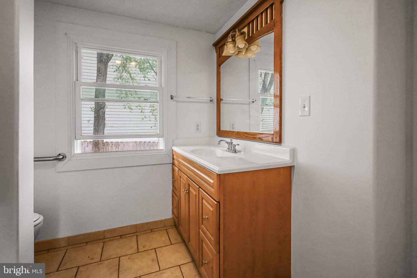601 GROVE ST, WINCHESTER, Virginia 22601, 5 Bedrooms Bedrooms, ,2 BathroomsBathrooms,Residential,For sale,601 GROVE ST,VAWI2007670 MLS # VAWI2007670