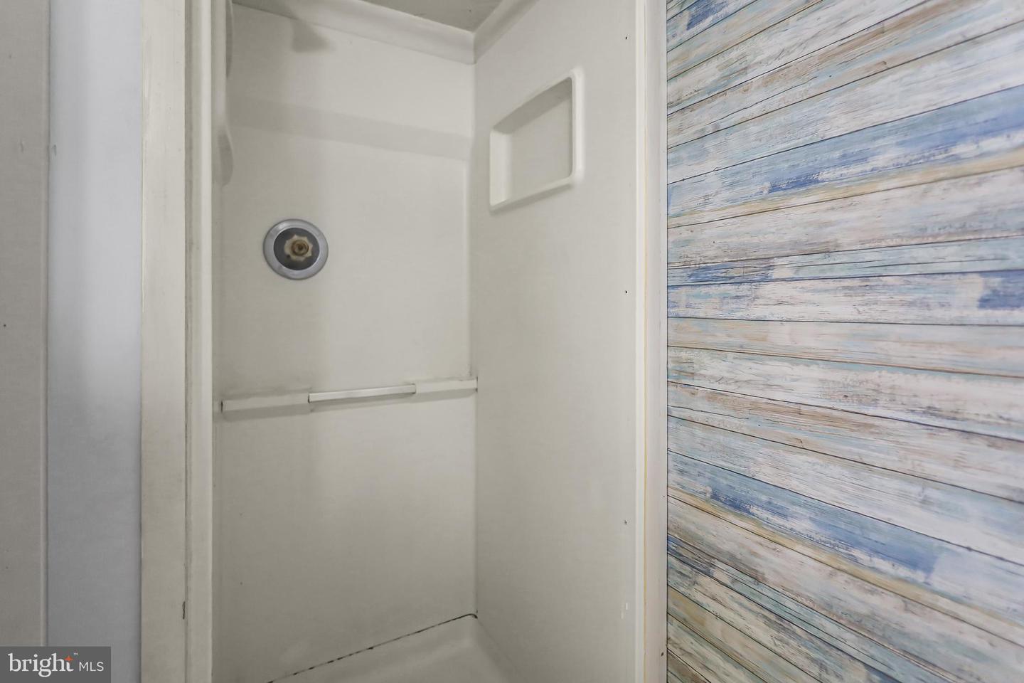 601 GROVE ST, WINCHESTER, Virginia 22601, 5 Bedrooms Bedrooms, ,2 BathroomsBathrooms,Residential,For sale,601 GROVE ST,VAWI2007670 MLS # VAWI2007670