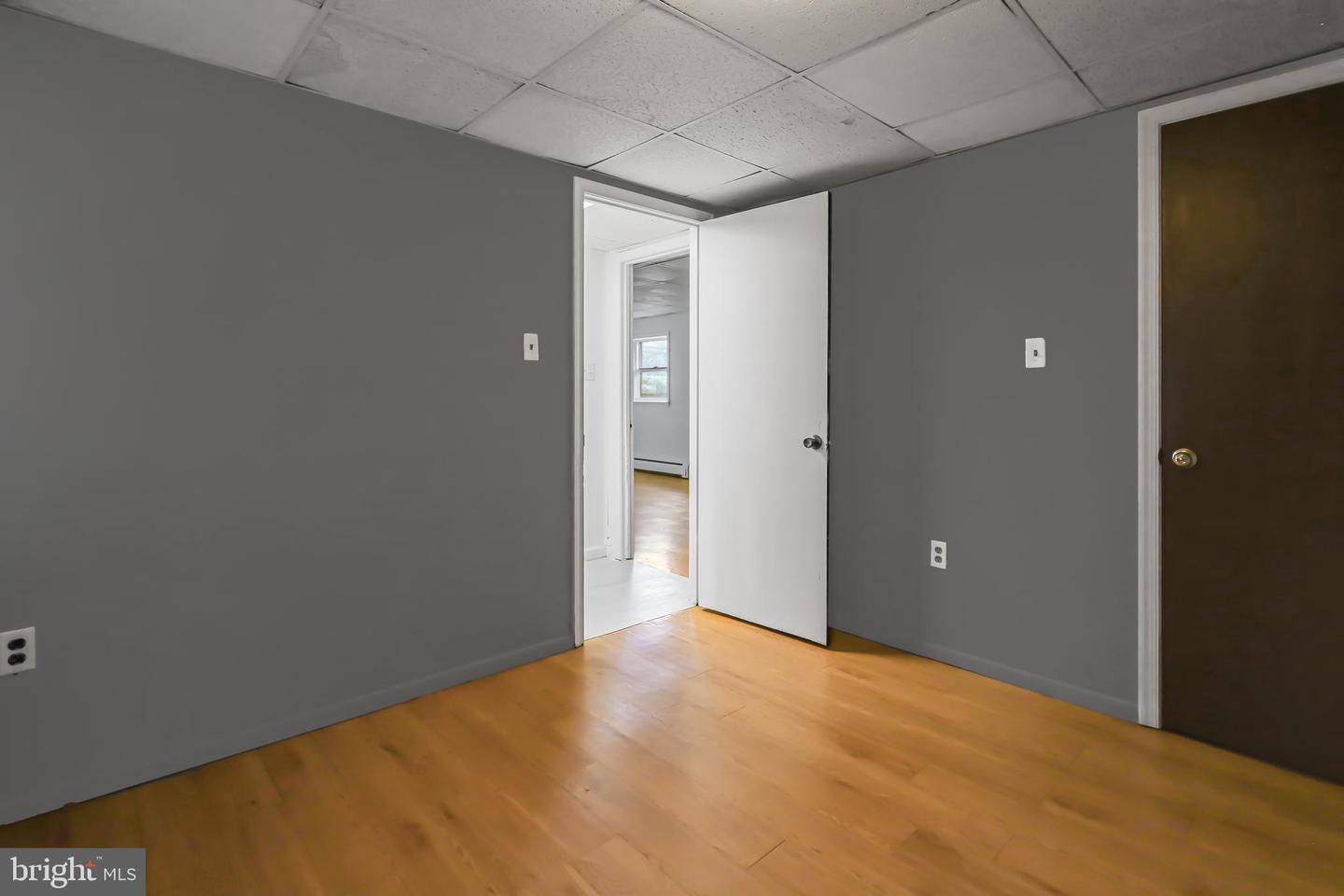 601 GROVE ST, WINCHESTER, Virginia 22601, 5 Bedrooms Bedrooms, ,2 BathroomsBathrooms,Residential,For sale,601 GROVE ST,VAWI2007670 MLS # VAWI2007670