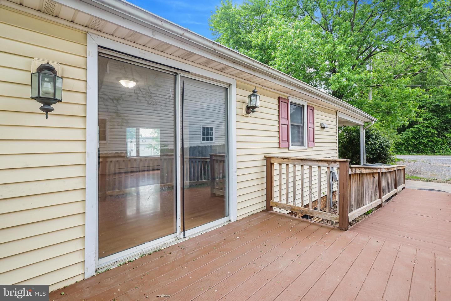 601 GROVE ST, WINCHESTER, Virginia 22601, 5 Bedrooms Bedrooms, ,2 BathroomsBathrooms,Residential,For sale,601 GROVE ST,VAWI2007670 MLS # VAWI2007670
