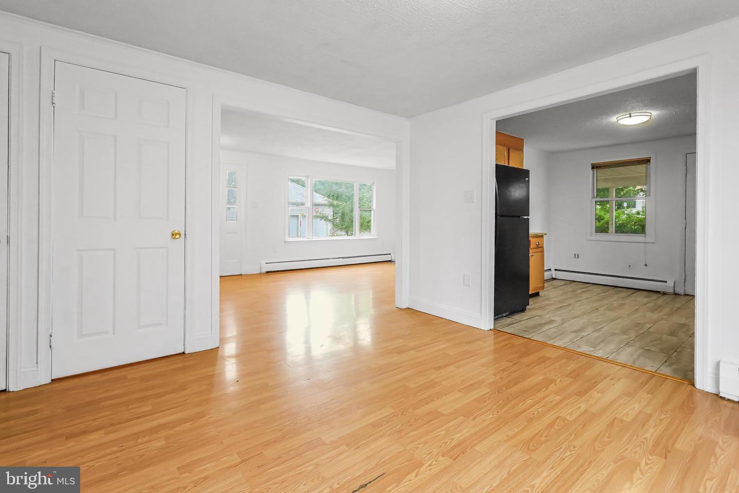 601 GROVE ST, WINCHESTER, Virginia 22601, 5 Bedrooms Bedrooms, ,2 BathroomsBathrooms,Residential,For sale,601 GROVE ST,VAWI2007670 MLS # VAWI2007670