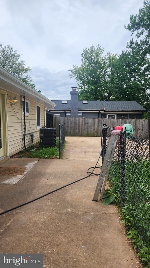 801 S GREENTHORN AVE, STERLING, Virginia 20164, 4 Bedrooms Bedrooms, ,2 BathroomsBathrooms,Residential,For sale,801 S GREENTHORN AVE,VALO2096172 MLS # VALO2096172