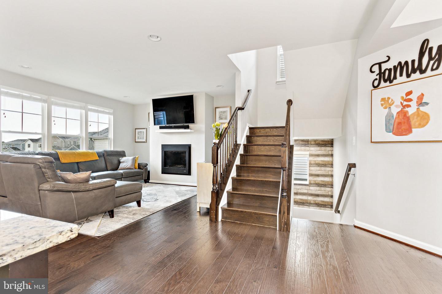 213 FOXGLOVE WAY, STAFFORD, Virginia 22554, 5 Bedrooms Bedrooms, ,3 BathroomsBathrooms,Residential,For sale,213 FOXGLOVE WAY,VAST2038740 MLS # VAST2038740