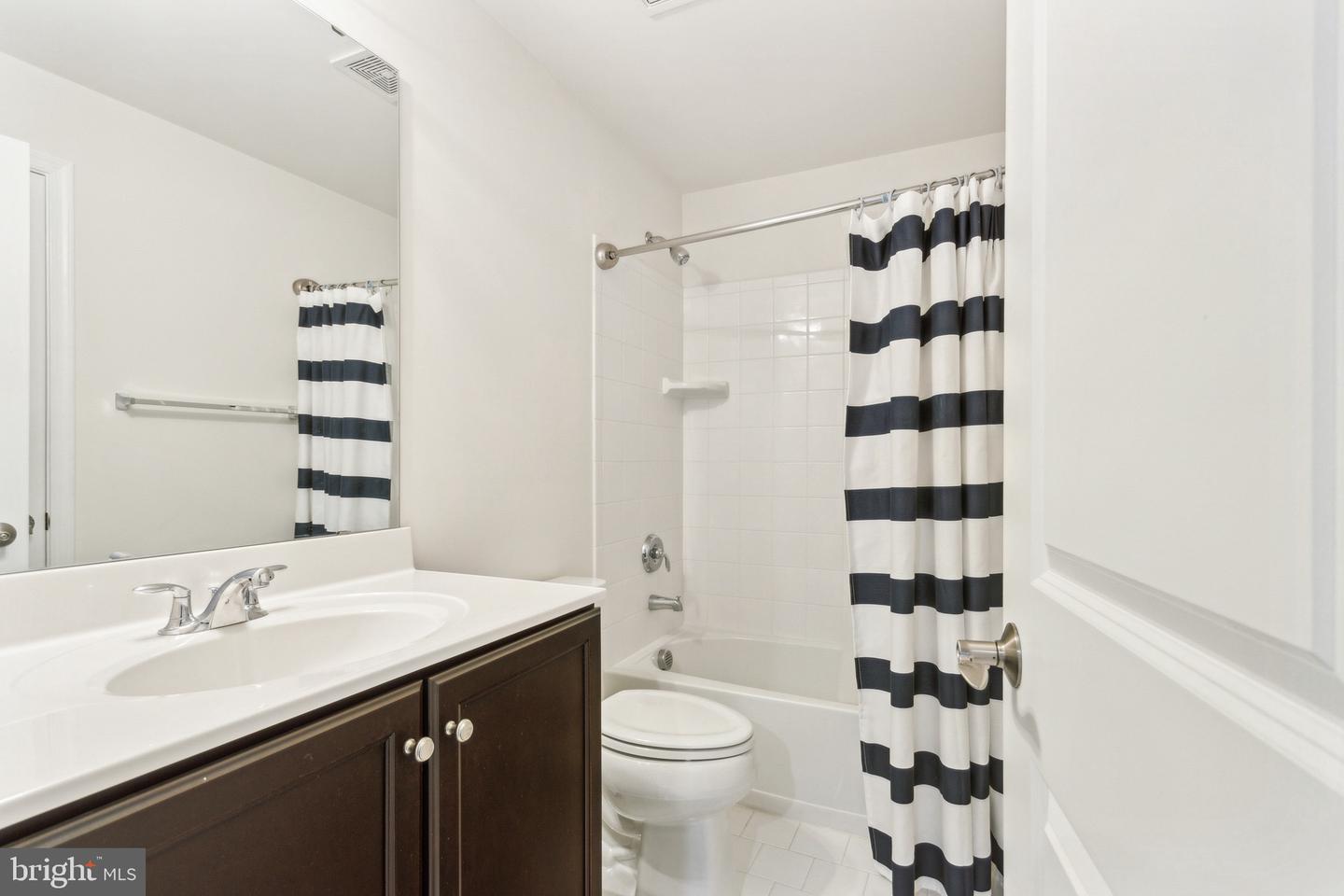 213 FOXGLOVE WAY, STAFFORD, Virginia 22554, 5 Bedrooms Bedrooms, ,3 BathroomsBathrooms,Residential,For sale,213 FOXGLOVE WAY,VAST2038740 MLS # VAST2038740