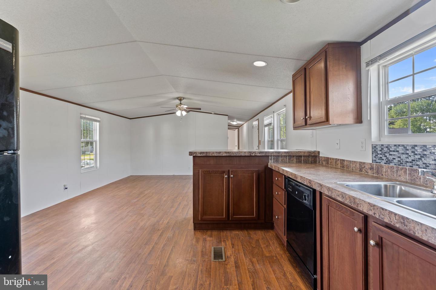 112 CLIFF CIRCLE, STAFFORD, Virginia 22554, 3 Bedrooms Bedrooms, ,2 BathroomsBathrooms,Residential,For sale,112 CLIFF CIRCLE,VAST2038750 MLS # VAST2038750