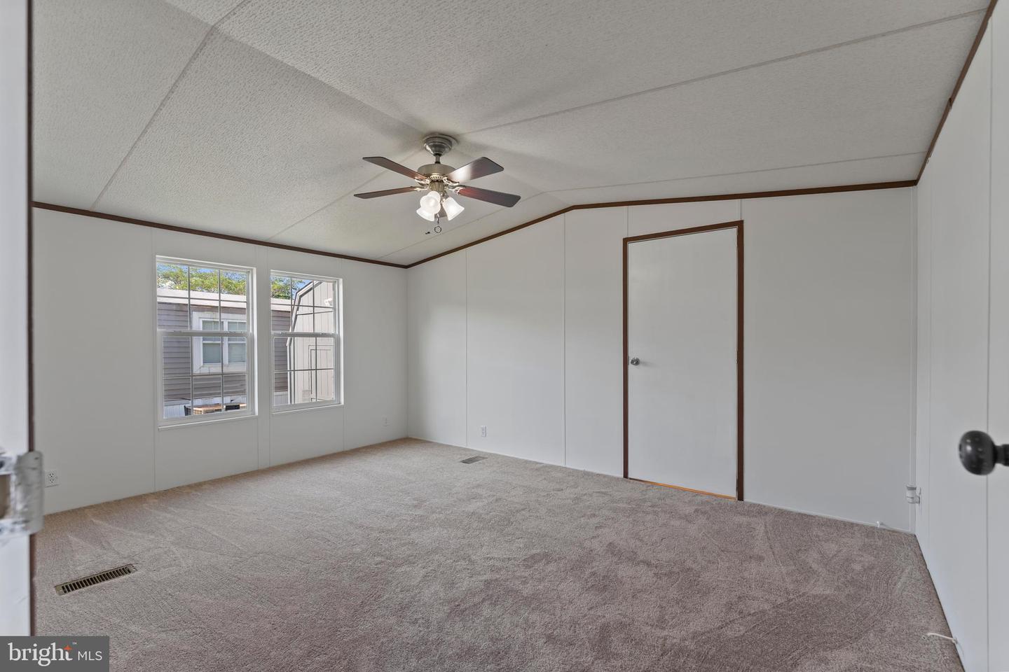 112 CLIFF CIRCLE, STAFFORD, Virginia 22554, 3 Bedrooms Bedrooms, ,2 BathroomsBathrooms,Residential,For sale,112 CLIFF CIRCLE,VAST2038750 MLS # VAST2038750