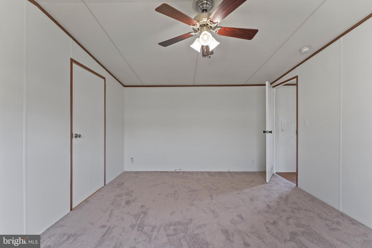 112 CLIFF CIRCLE, STAFFORD, Virginia 22554, 3 Bedrooms Bedrooms, ,2 BathroomsBathrooms,Residential,For sale,112 CLIFF CIRCLE,VAST2038750 MLS # VAST2038750