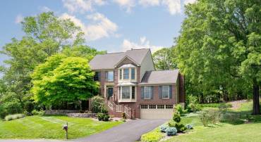 15069 BROWN POST LN, CENTREVILLE, Virginia 20121, 4 Bedrooms Bedrooms, ,3 BathroomsBathrooms,Residential,For sale,15069 BROWN POST LN,VAFX2240328 MLS # VAFX2240328
