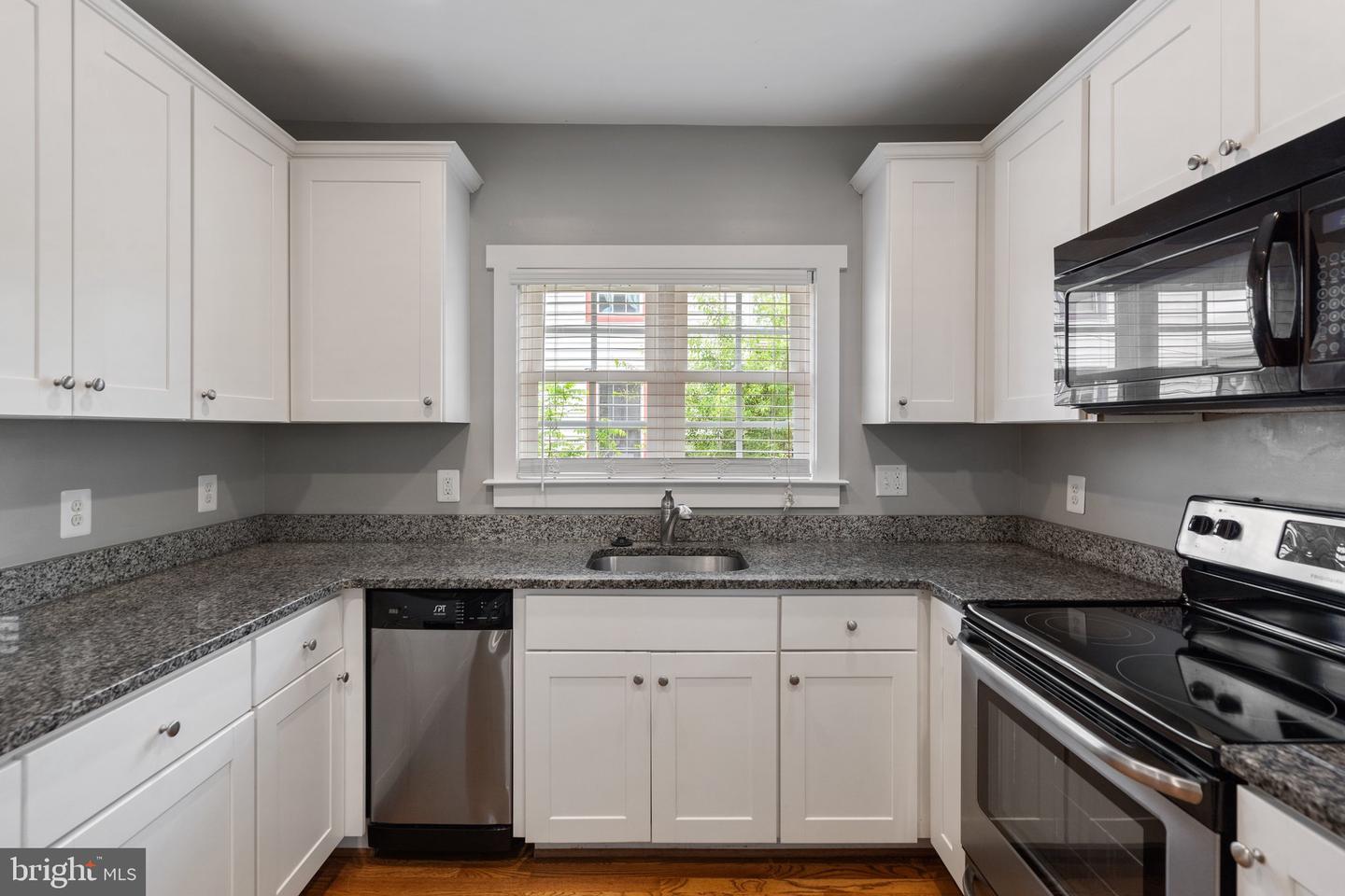 105 S BLUE RIDGE AVE, CULPEPER, Virginia 22701, 3 Bedrooms Bedrooms, ,2 BathroomsBathrooms,Residential,For sale,105 S BLUE RIDGE AVE,VACU2010570 MLS # VACU2010570
