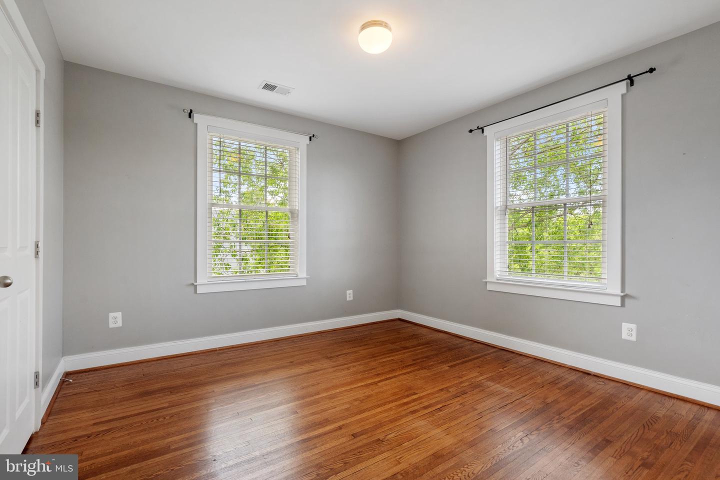 105 S BLUE RIDGE AVE, CULPEPER, Virginia 22701, 3 Bedrooms Bedrooms, ,2 BathroomsBathrooms,Residential,For sale,105 S BLUE RIDGE AVE,VACU2010570 MLS # VACU2010570