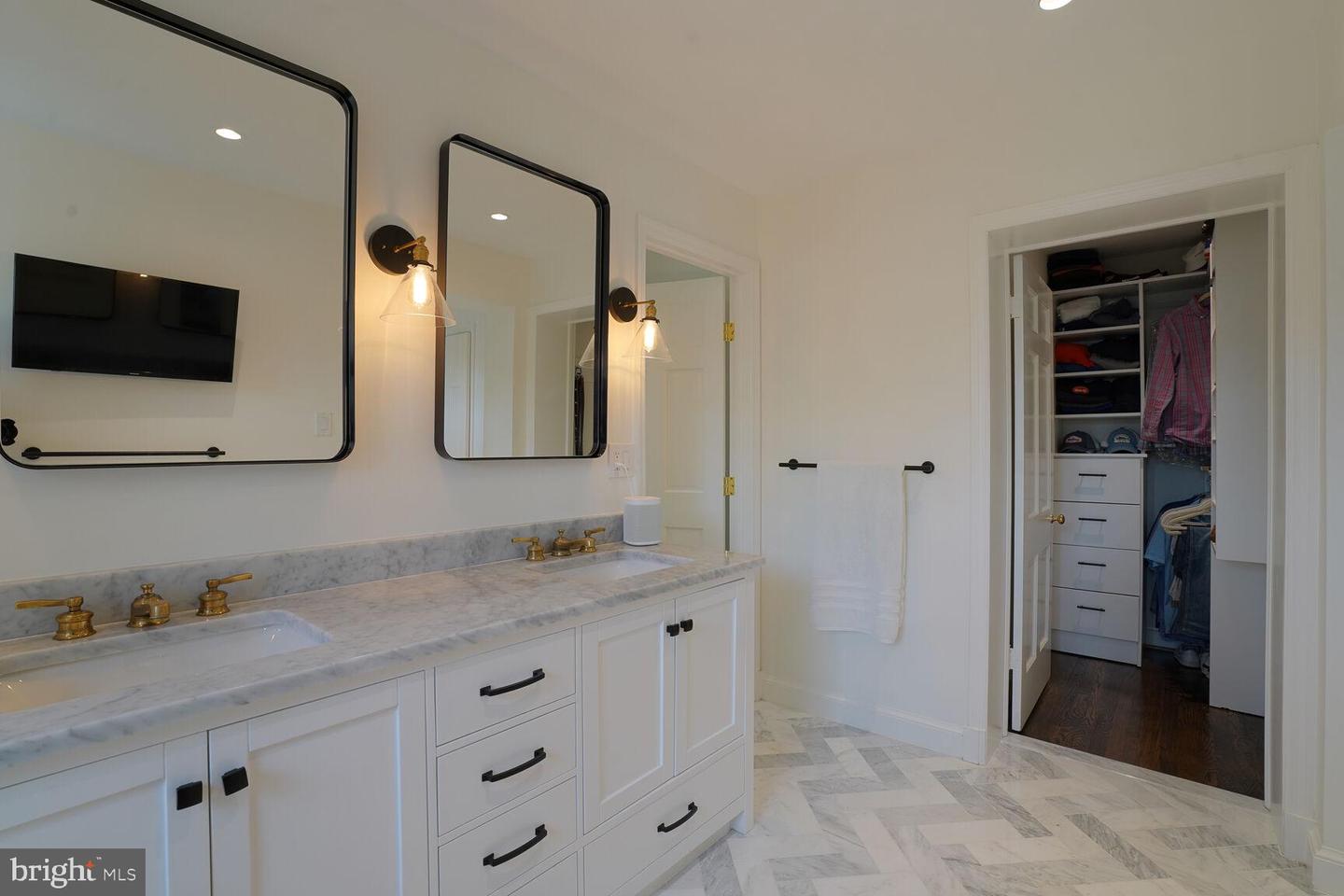 4773 DEXTER ST NW, WASHINGTON, District Of Columbia 20007, 6 Bedrooms Bedrooms, ,5 BathroomsBathrooms,Residential,For sale,4773 DEXTER ST NW,DCDC2200376 MLS # DCDC2200376