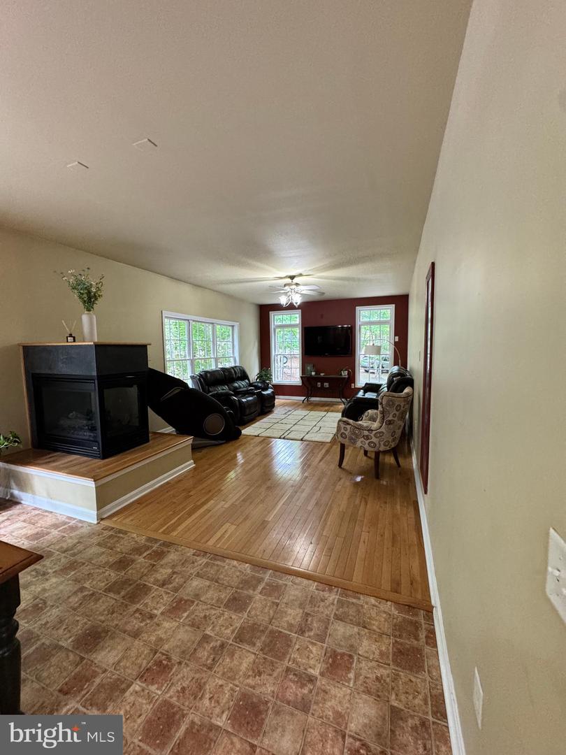 6609 TURKEY RUN DR, FREDERICKSBURG, Virginia 22407, 4 Bedrooms Bedrooms, ,3 BathroomsBathrooms,Residential,For sale,6609 TURKEY RUN DR,VASP2033100 MLS # VASP2033100