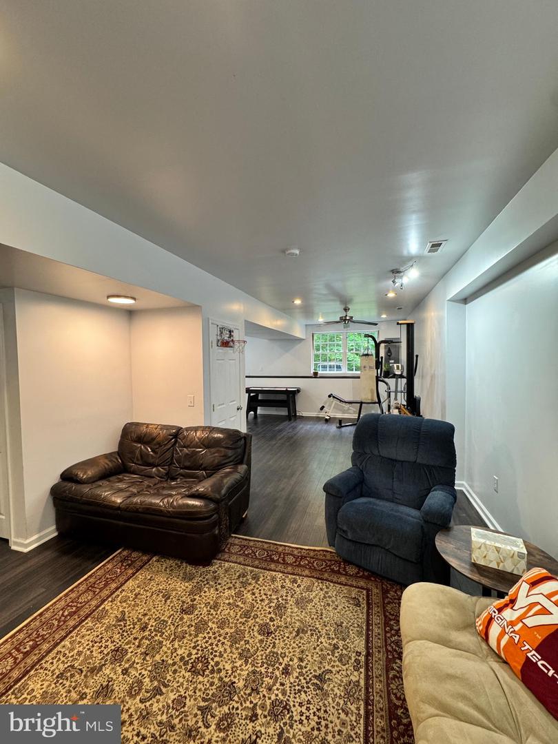 6609 TURKEY RUN DR, FREDERICKSBURG, Virginia 22407, 4 Bedrooms Bedrooms, ,3 BathroomsBathrooms,Residential,For sale,6609 TURKEY RUN DR,VASP2033100 MLS # VASP2033100