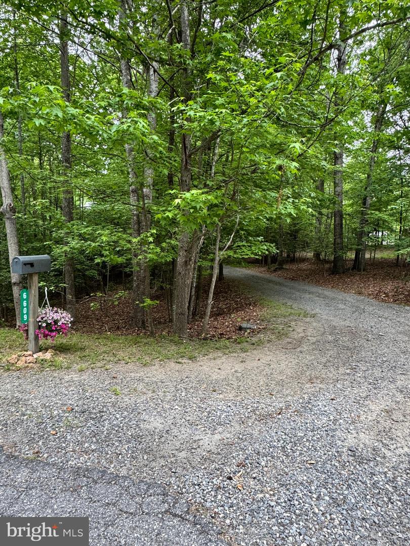 6609 TURKEY RUN DR, FREDERICKSBURG, Virginia 22407, 4 Bedrooms Bedrooms, ,3 BathroomsBathrooms,Residential,For sale,6609 TURKEY RUN DR,VASP2033100 MLS # VASP2033100