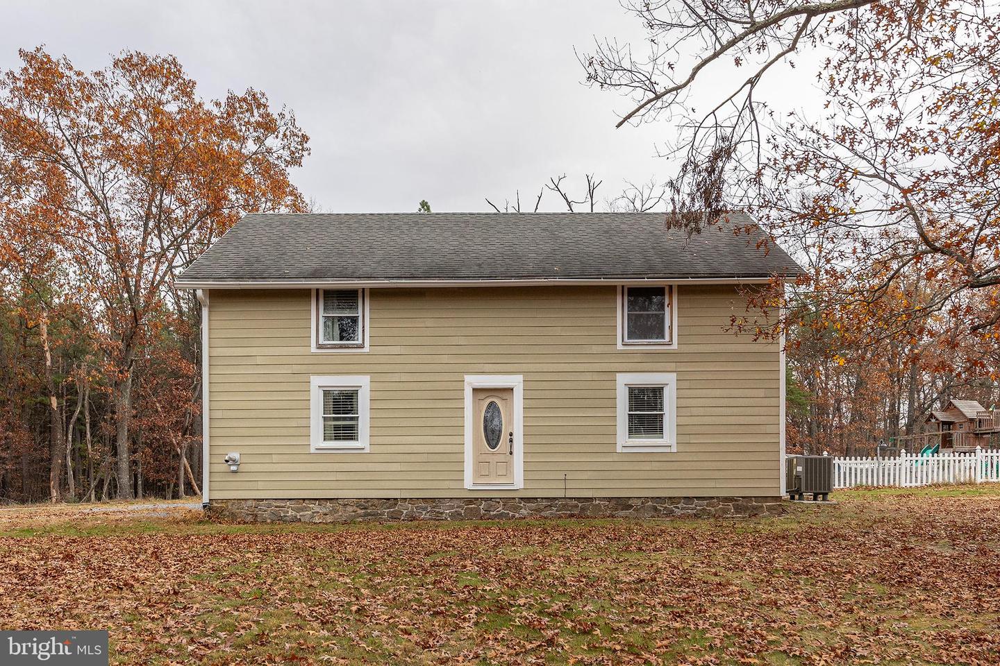 136 NELSONS CHAPEL LN, CROSS JUNCTION, Virginia 22625, 2 Bedrooms Bedrooms, ,1 BathroomBathrooms,Residential,For sale,136 NELSONS CHAPEL LN,VAFV2034126 MLS # VAFV2034126