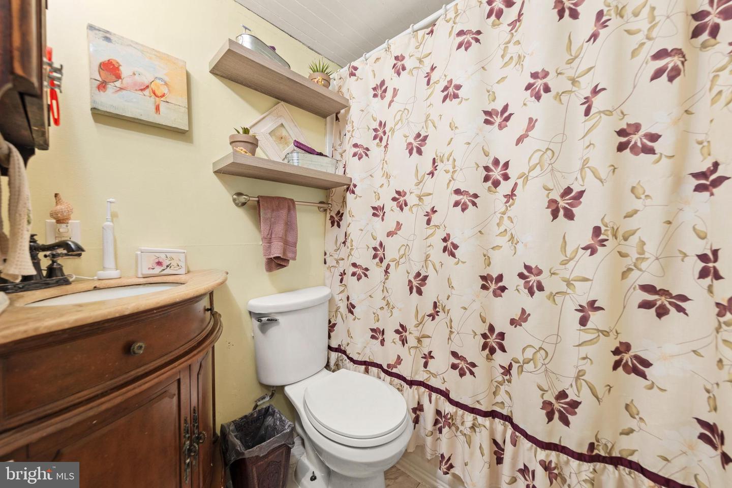 136 NELSONS CHAPEL LN, CROSS JUNCTION, Virginia 22625, 2 Bedrooms Bedrooms, ,1 BathroomBathrooms,Residential,For sale,136 NELSONS CHAPEL LN,VAFV2034126 MLS # VAFV2034126