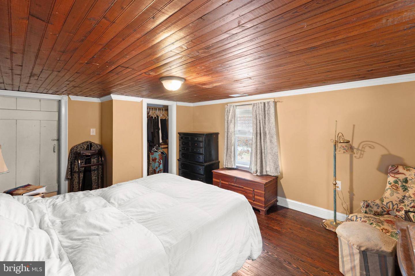 136 NELSONS CHAPEL LN, CROSS JUNCTION, Virginia 22625, 2 Bedrooms Bedrooms, ,1 BathroomBathrooms,Residential,For sale,136 NELSONS CHAPEL LN,VAFV2034126 MLS # VAFV2034126