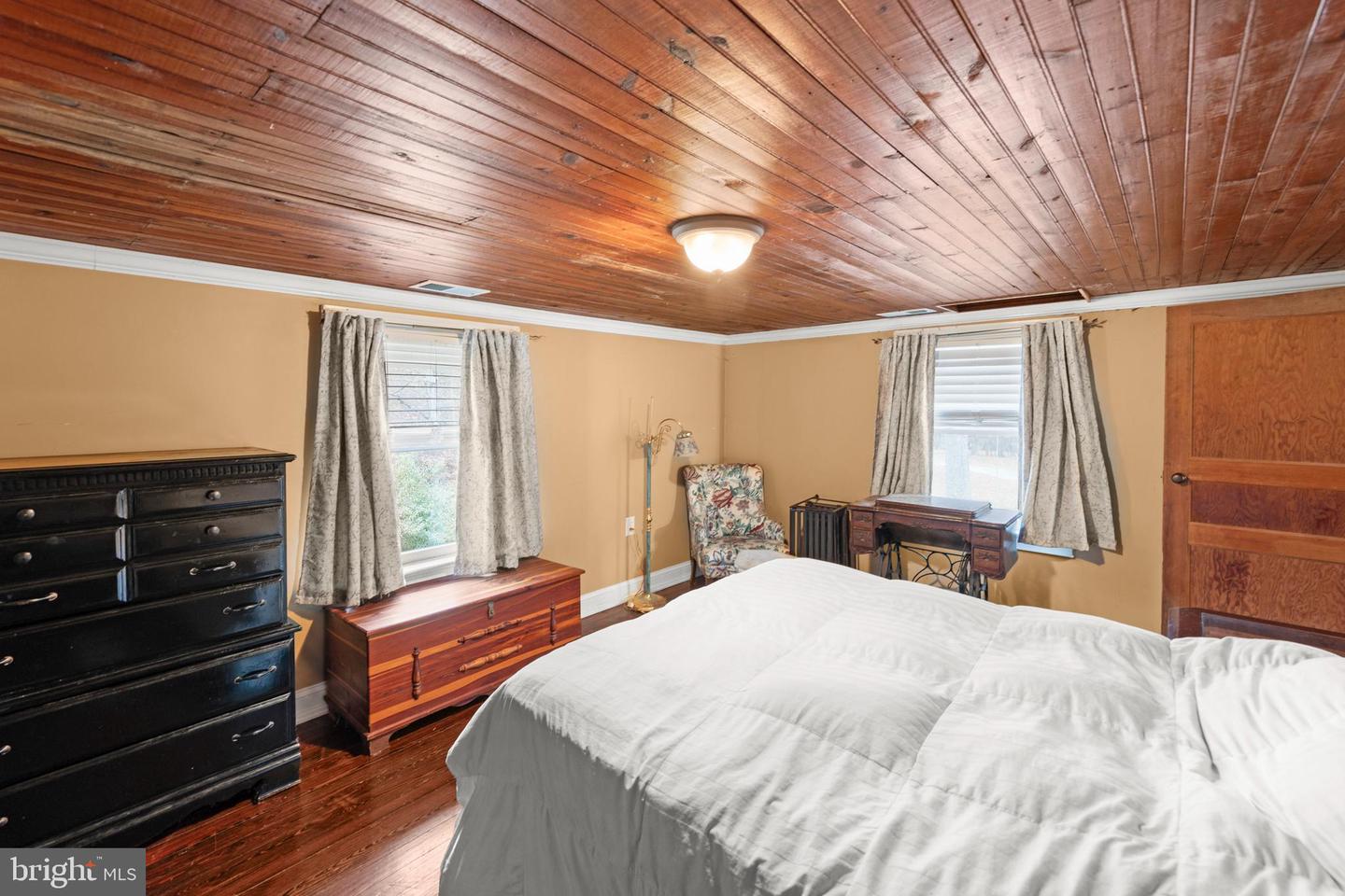 136 NELSONS CHAPEL LN, CROSS JUNCTION, Virginia 22625, 2 Bedrooms Bedrooms, ,1 BathroomBathrooms,Residential,For sale,136 NELSONS CHAPEL LN,VAFV2034126 MLS # VAFV2034126
