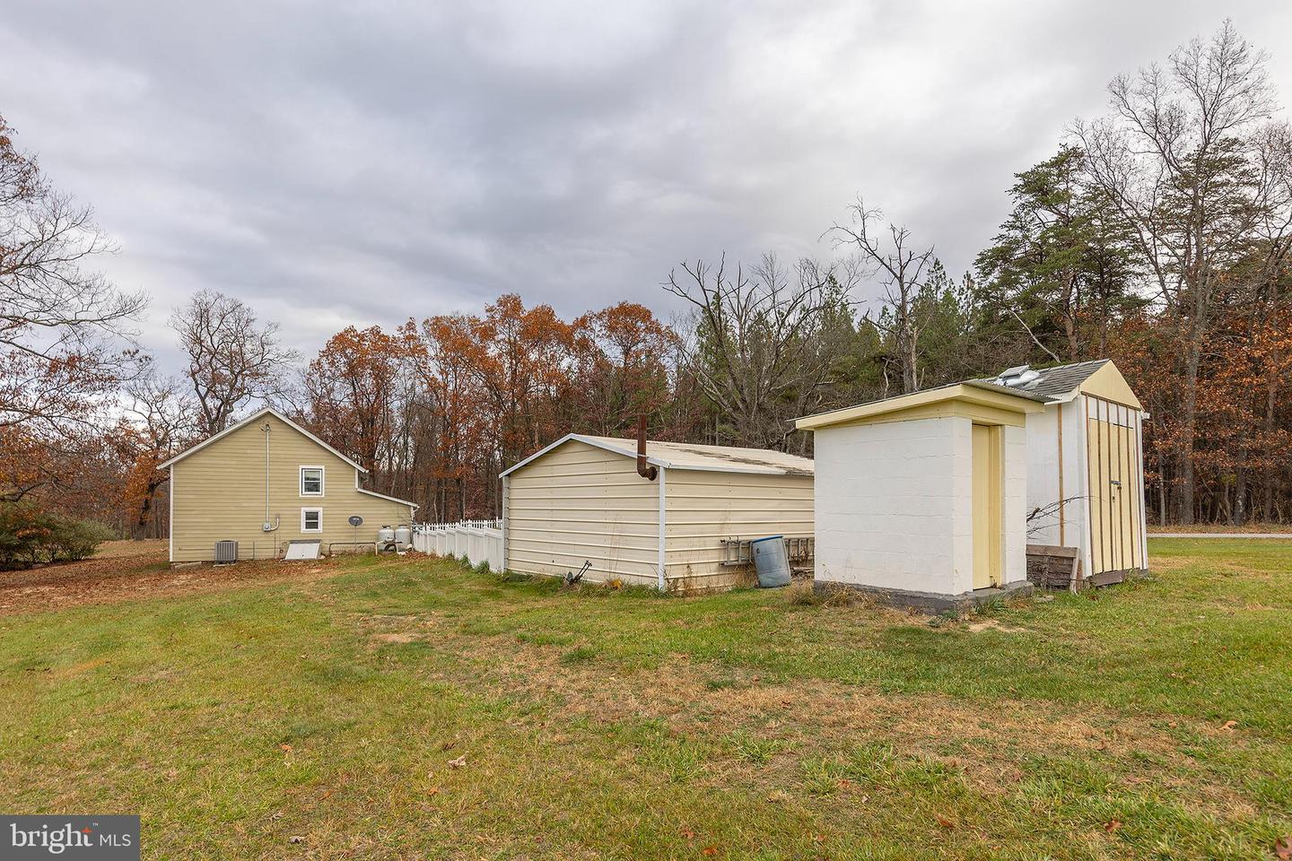 136 NELSONS CHAPEL LN, CROSS JUNCTION, Virginia 22625, 2 Bedrooms Bedrooms, ,1 BathroomBathrooms,Residential,For sale,136 NELSONS CHAPEL LN,VAFV2034126 MLS # VAFV2034126