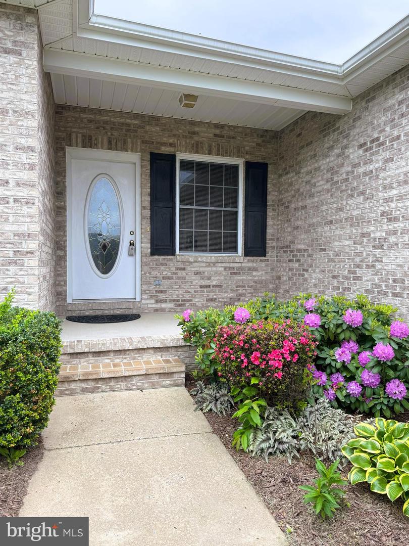 101 LATIGO CT, STEPHENS CITY, Virginia 22655, 3 Bedrooms Bedrooms, ,2 BathroomsBathrooms,Residential,For sale,101 LATIGO CT,VAFV2034128 MLS # VAFV2034128
