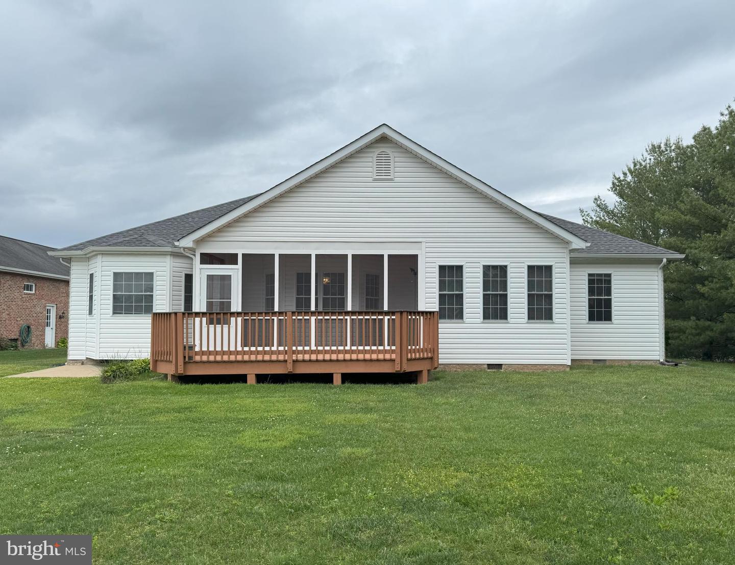101 LATIGO CT, STEPHENS CITY, Virginia 22655, 3 Bedrooms Bedrooms, ,2 BathroomsBathrooms,Residential,For sale,101 LATIGO CT,VAFV2034128 MLS # VAFV2034128