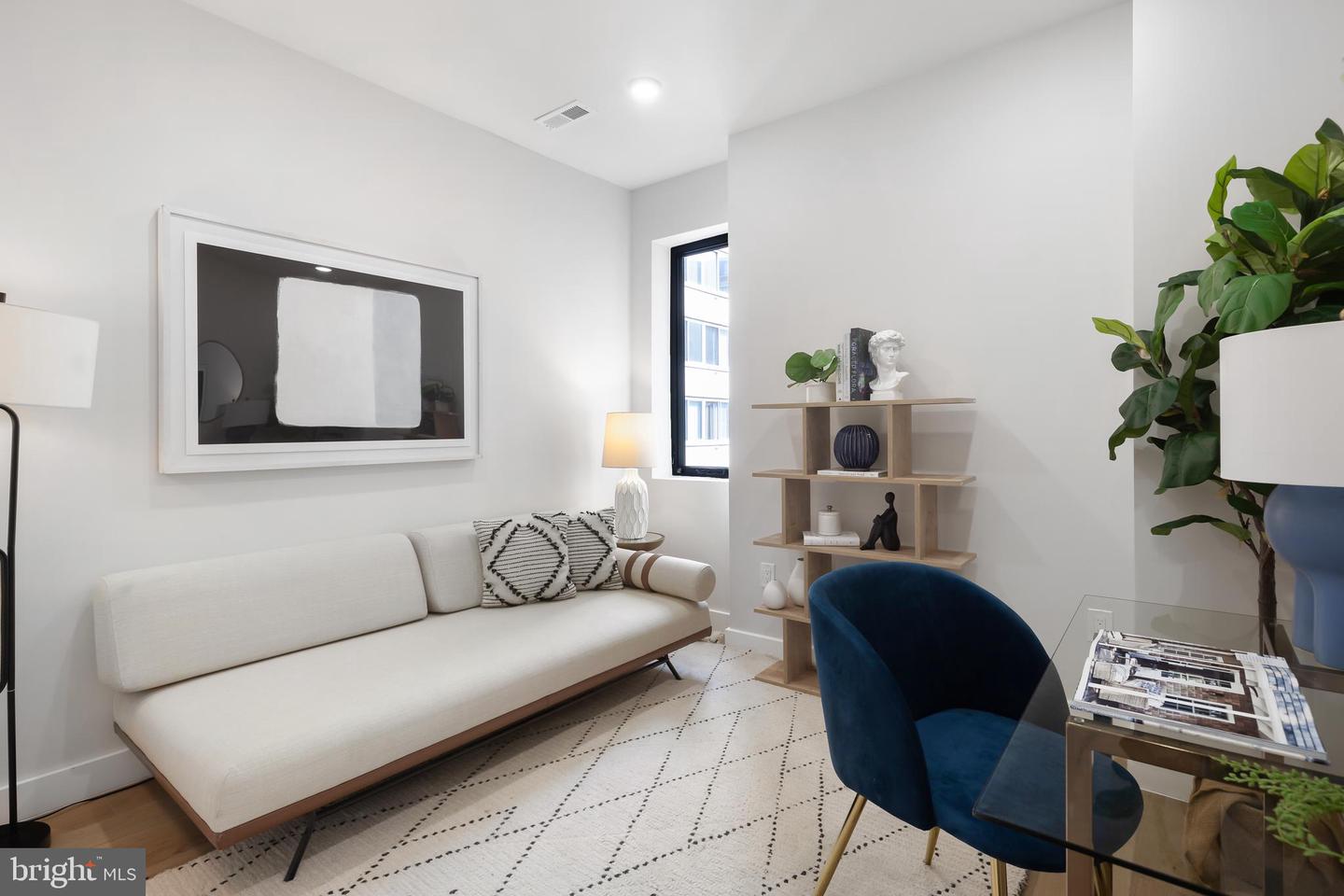 1208 M ST NW #41, WASHINGTON, District Of Columbia 20005, 2 Bedrooms Bedrooms, ,2 BathroomsBathrooms,Residential,For sale,1208 M ST NW #41,DCDC2200410 MLS # DCDC2200410