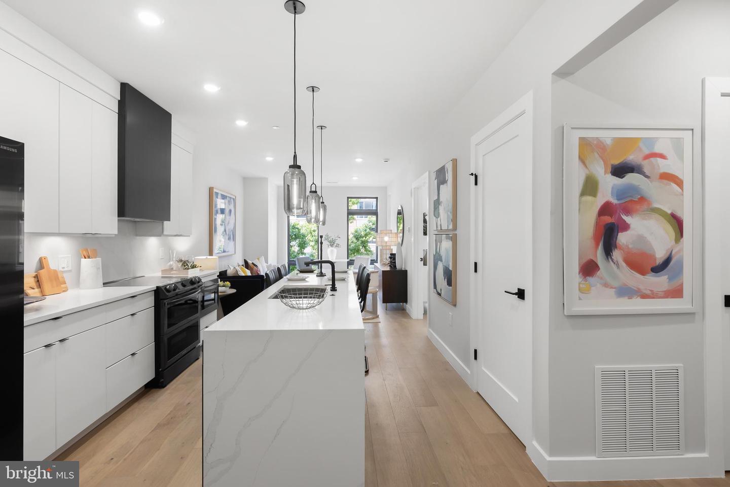 1208 M ST NW #41, WASHINGTON, District Of Columbia 20005, 2 Bedrooms Bedrooms, ,2 BathroomsBathrooms,Residential,For sale,1208 M ST NW #41,DCDC2200410 MLS # DCDC2200410