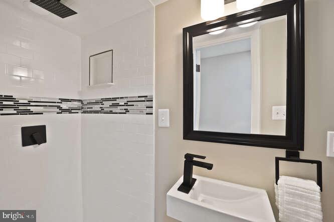1632 RIDGE PL SE, WASHINGTON, District Of Columbia 20020, 3 Bedrooms Bedrooms, ,2 BathroomsBathrooms,Residential,For sale,1632 RIDGE PL SE,DCDC2200314 MLS # DCDC2200314