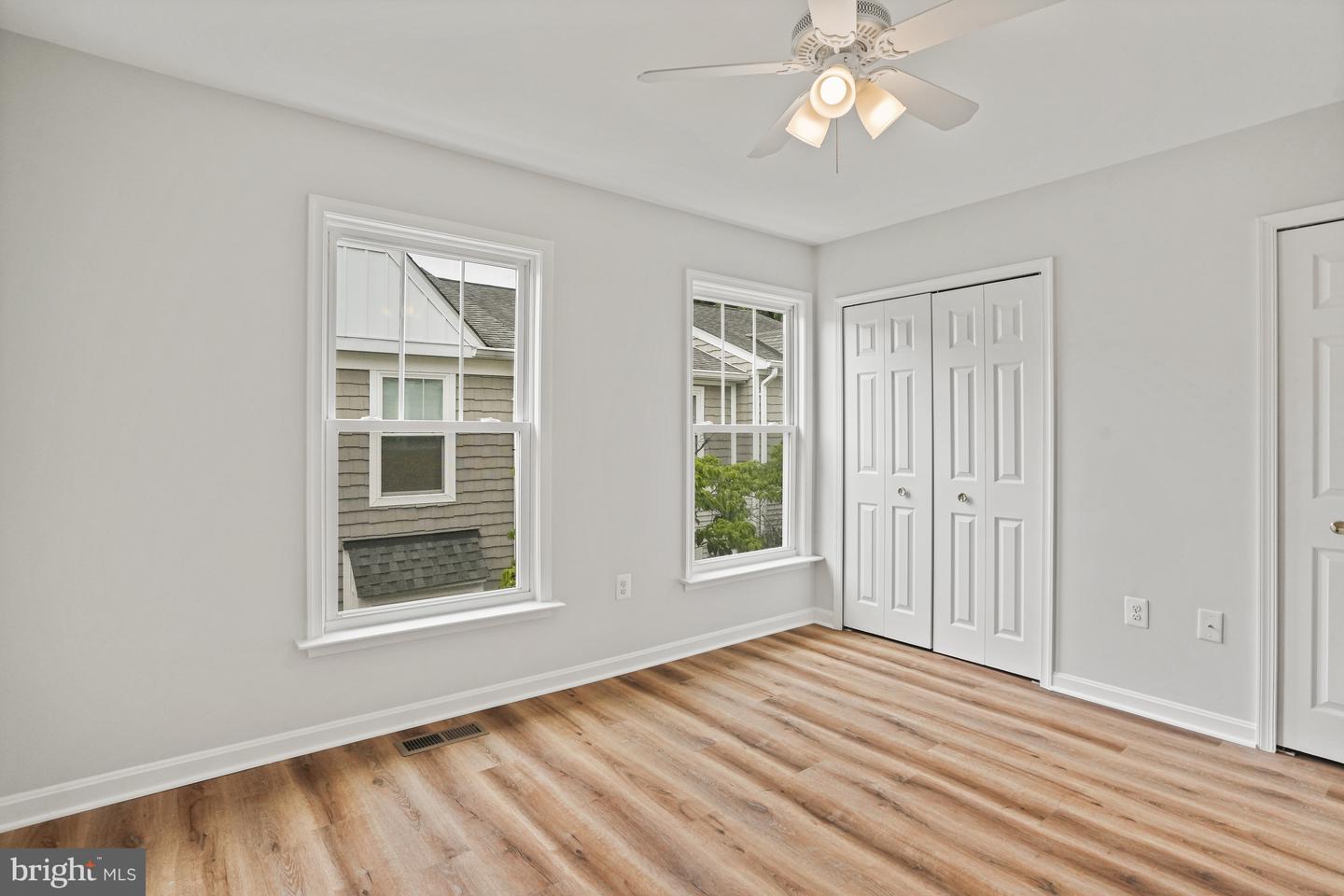 3823 9TH RD S, ARLINGTON, Virginia 22204, 2 Bedrooms Bedrooms, ,2 BathroomsBathrooms,Residential,For sale,3823 9TH RD S,VAAR2057404 MLS # VAAR2057404