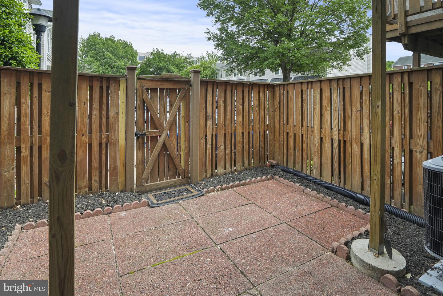 3823 9TH RD S, ARLINGTON, Virginia 22204, 2 Bedrooms Bedrooms, ,2 BathroomsBathrooms,Residential,For sale,3823 9TH RD S,VAAR2057404 MLS # VAAR2057404