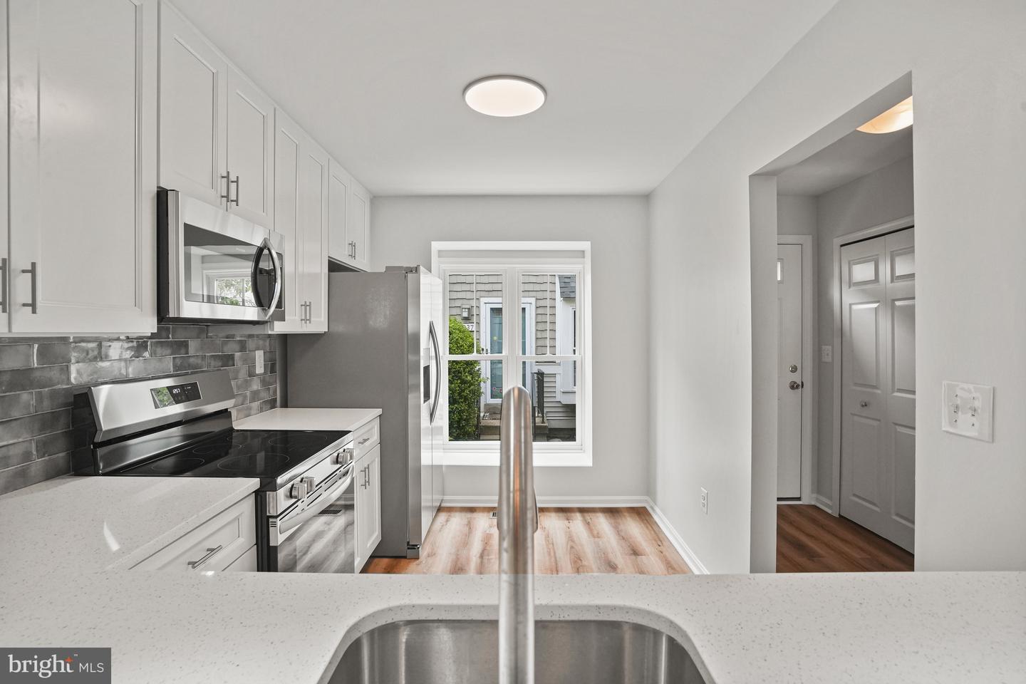 3823 9TH RD S, ARLINGTON, Virginia 22204, 2 Bedrooms Bedrooms, ,2 BathroomsBathrooms,Residential,For sale,3823 9TH RD S,VAAR2057404 MLS # VAAR2057404