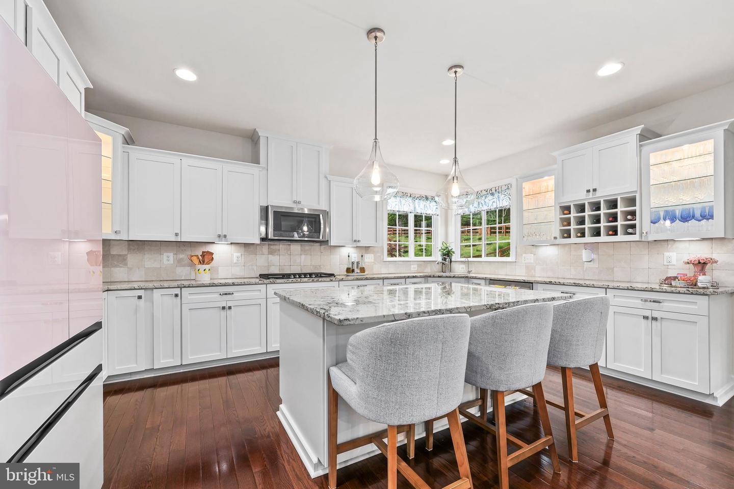 41708 WAKEHURST PL, LEESBURG, Virginia 20176, 5 Bedrooms Bedrooms, ,3 BathroomsBathrooms,Residential,For sale,41708 WAKEHURST PL,VALO2096276 MLS # VALO2096276