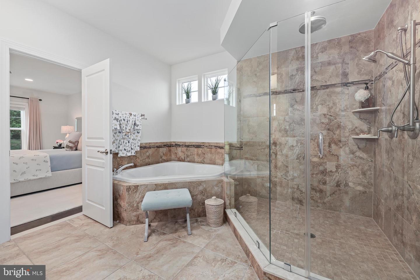 41708 WAKEHURST PL, LEESBURG, Virginia 20176, 5 Bedrooms Bedrooms, ,3 BathroomsBathrooms,Residential,For sale,41708 WAKEHURST PL,VALO2096276 MLS # VALO2096276