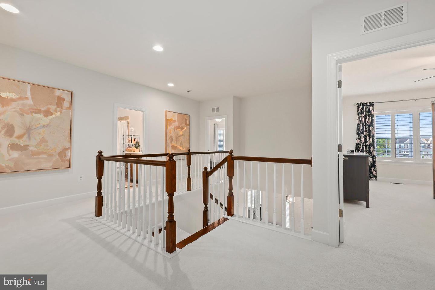 41708 WAKEHURST PL, LEESBURG, Virginia 20176, 5 Bedrooms Bedrooms, ,3 BathroomsBathrooms,Residential,For sale,41708 WAKEHURST PL,VALO2096276 MLS # VALO2096276