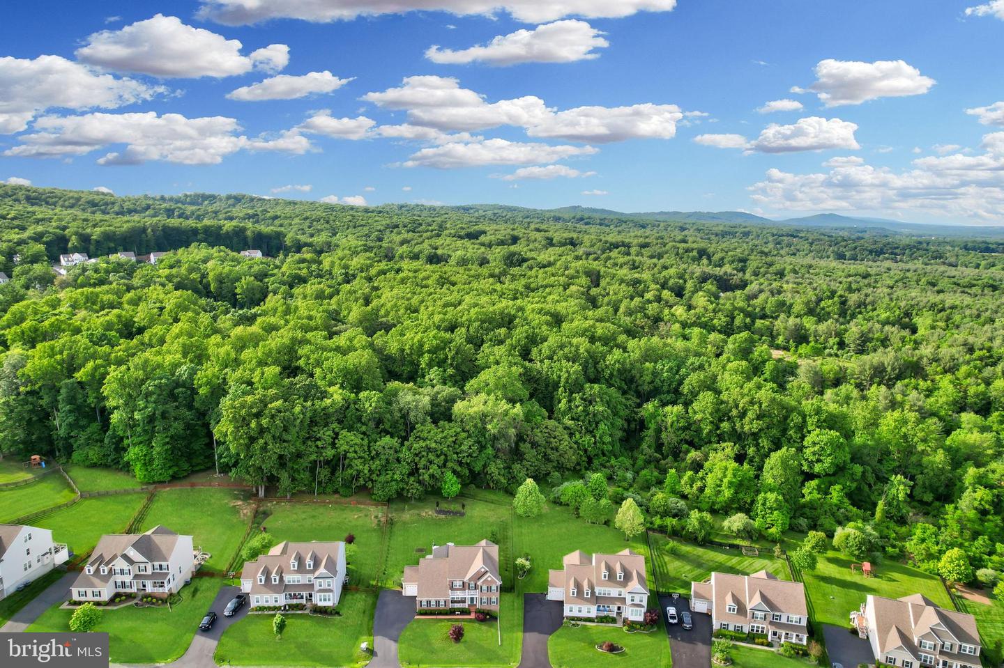 41708 WAKEHURST PL, LEESBURG, Virginia 20176, 5 Bedrooms Bedrooms, ,3 BathroomsBathrooms,Residential,For sale,41708 WAKEHURST PL,VALO2096276 MLS # VALO2096276