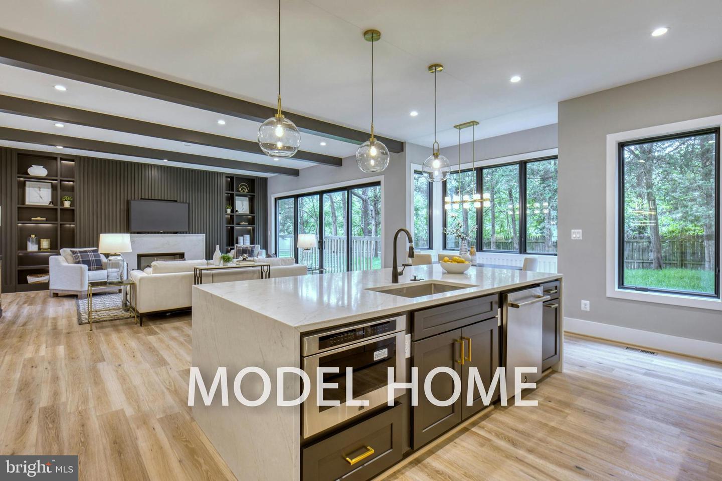 2239 HIGHLAND AVE, FALLS CHURCH, Virginia 22046, 7 Bedrooms Bedrooms, ,6 BathroomsBathrooms,Residential,For sale,2239 HIGHLAND AVE,VAFX2240564 MLS # VAFX2240564