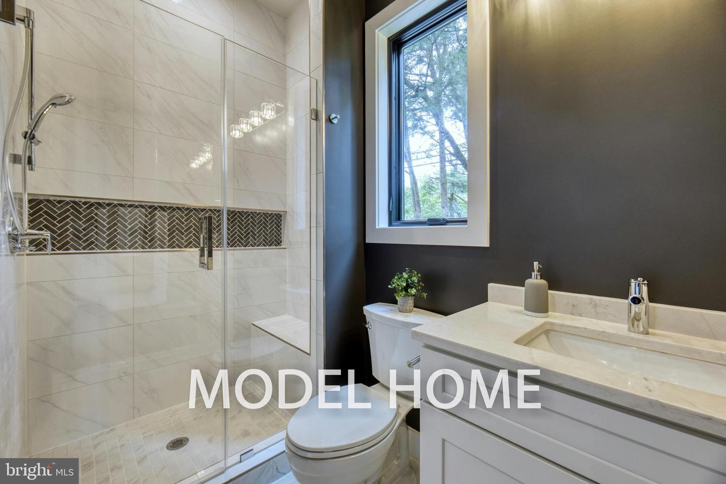 2239 HIGHLAND AVE, FALLS CHURCH, Virginia 22046, 7 Bedrooms Bedrooms, ,6 BathroomsBathrooms,Residential,For sale,2239 HIGHLAND AVE,VAFX2240564 MLS # VAFX2240564