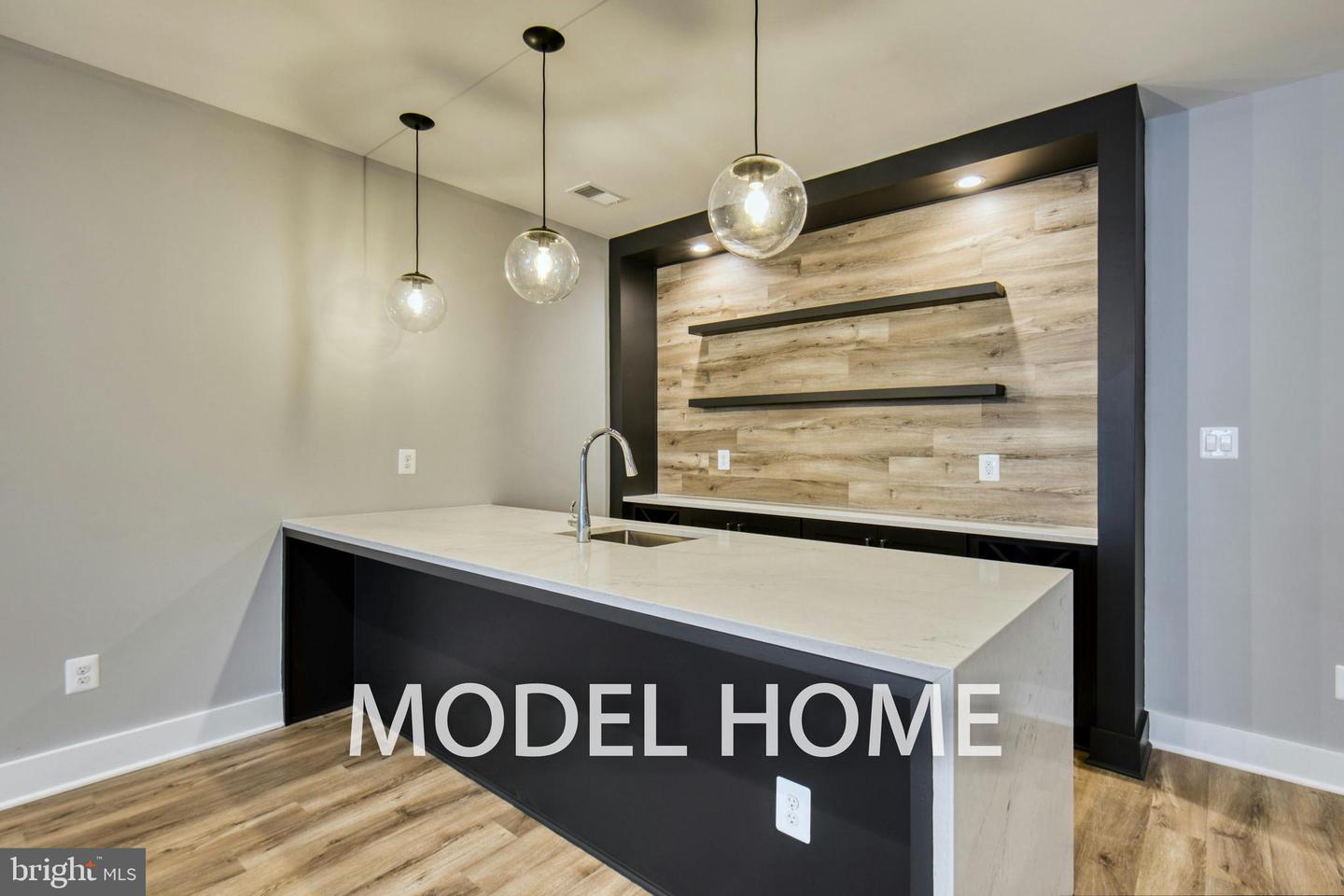 2239 HIGHLAND AVE, FALLS CHURCH, Virginia 22046, 7 Bedrooms Bedrooms, ,6 BathroomsBathrooms,Residential,For sale,2239 HIGHLAND AVE,VAFX2240564 MLS # VAFX2240564