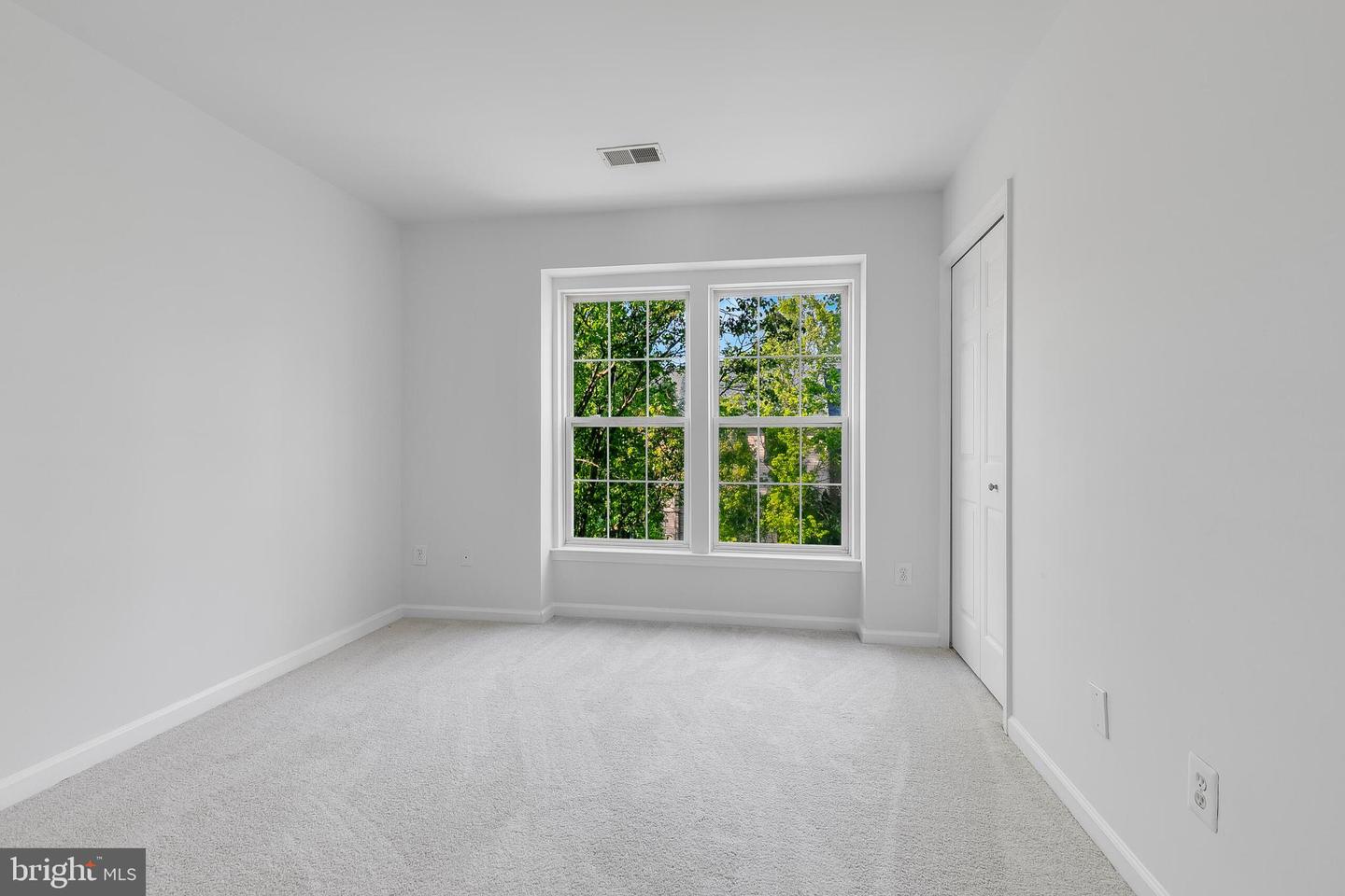 46716 CAVENDISH SQ, STERLING, Virginia 20165, 3 Bedrooms Bedrooms, ,2 BathroomsBathrooms,Residential,For sale,46716 CAVENDISH SQ,VALO2096322 MLS # VALO2096322