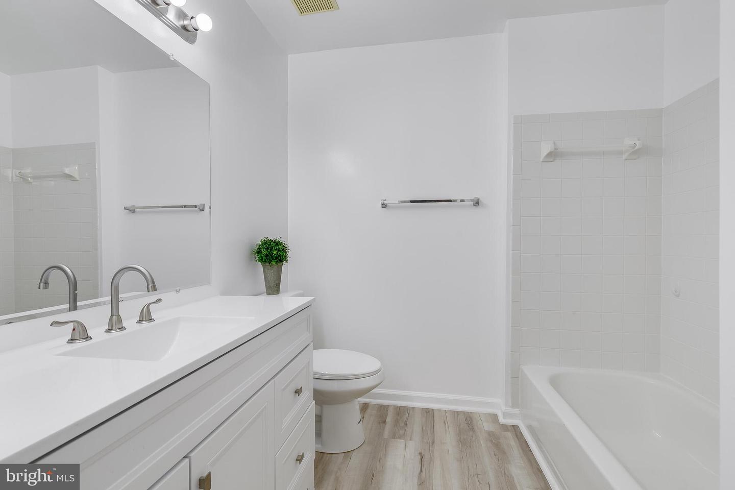 46716 CAVENDISH SQ, STERLING, Virginia 20165, 3 Bedrooms Bedrooms, ,2 BathroomsBathrooms,Residential,For sale,46716 CAVENDISH SQ,VALO2096322 MLS # VALO2096322