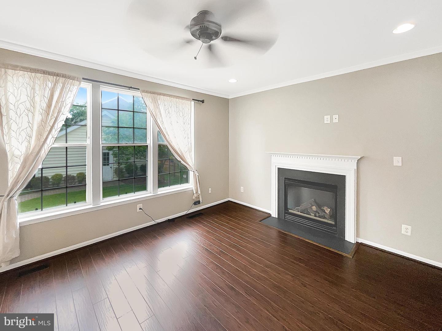 26124 FLINTONBRIDGE DR, CHANTILLY, Virginia 20152, 3 Bedrooms Bedrooms, ,2 BathroomsBathrooms,Residential,For sale,26124 FLINTONBRIDGE DR,VALO2096360 MLS # VALO2096360