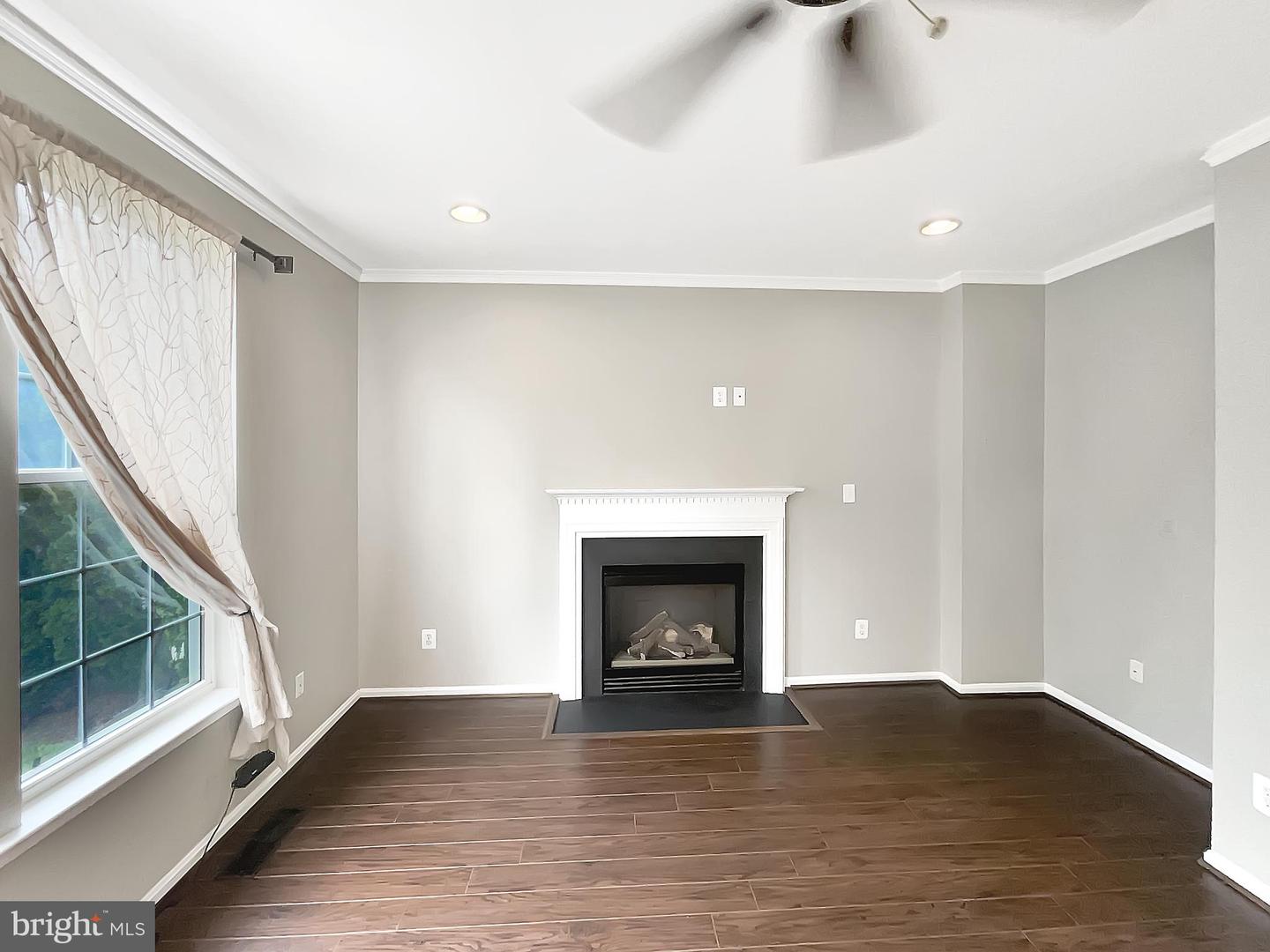 26124 FLINTONBRIDGE DR, CHANTILLY, Virginia 20152, 3 Bedrooms Bedrooms, ,2 BathroomsBathrooms,Residential,For sale,26124 FLINTONBRIDGE DR,VALO2096360 MLS # VALO2096360