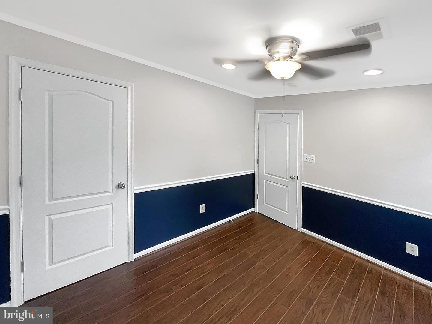 26124 FLINTONBRIDGE DR, CHANTILLY, Virginia 20152, 3 Bedrooms Bedrooms, ,2 BathroomsBathrooms,Residential,For sale,26124 FLINTONBRIDGE DR,VALO2096360 MLS # VALO2096360