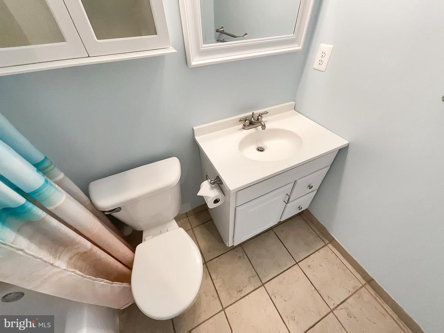 26124 FLINTONBRIDGE DR, CHANTILLY, Virginia 20152, 3 Bedrooms Bedrooms, ,2 BathroomsBathrooms,Residential,For sale,26124 FLINTONBRIDGE DR,VALO2096360 MLS # VALO2096360