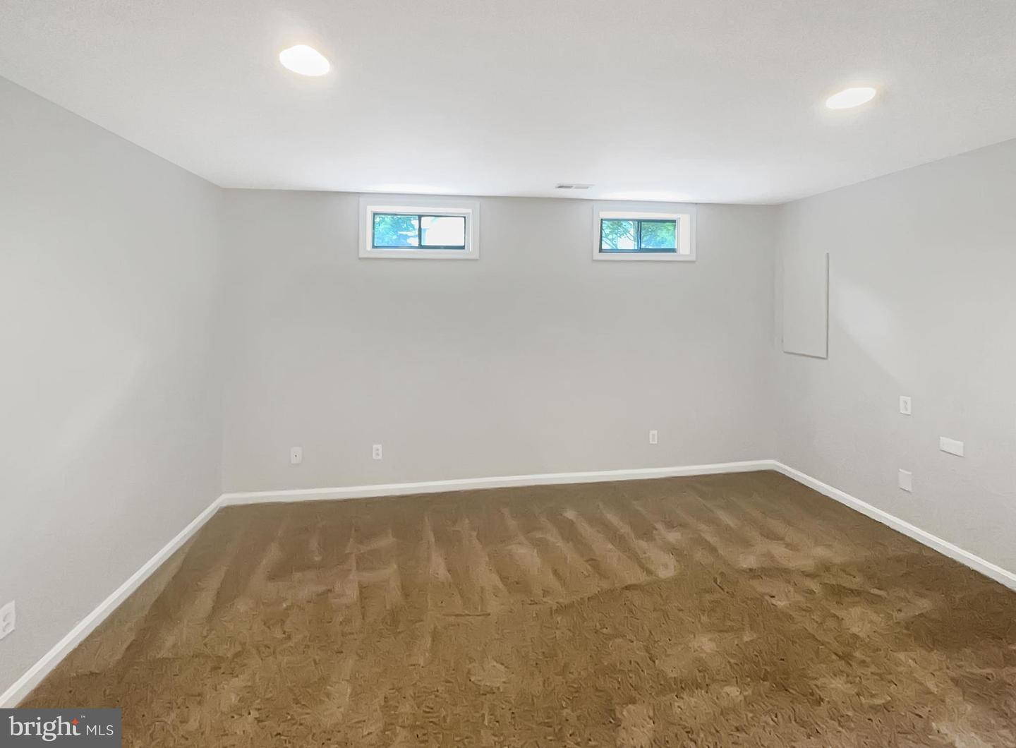 26124 FLINTONBRIDGE DR, CHANTILLY, Virginia 20152, 3 Bedrooms Bedrooms, ,2 BathroomsBathrooms,Residential,For sale,26124 FLINTONBRIDGE DR,VALO2096360 MLS # VALO2096360
