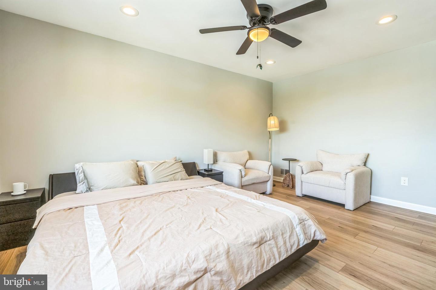 2425 SKYLAND PL SE, WASHINGTON, District Of Columbia 20020, 4 Bedrooms Bedrooms, 9 Rooms Rooms,2 BathroomsBathrooms,Residential,For sale,2425 SKYLAND PL SE,DCDC2200442 MLS # DCDC2200442