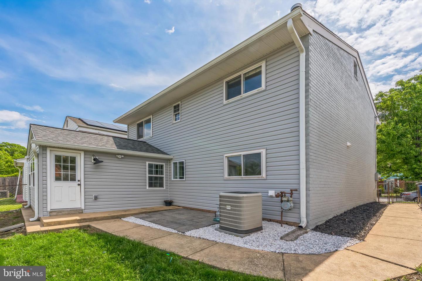 2425 SKYLAND PL SE, WASHINGTON, District Of Columbia 20020, 4 Bedrooms Bedrooms, 9 Rooms Rooms,2 BathroomsBathrooms,Residential,For sale,2425 SKYLAND PL SE,DCDC2200442 MLS # DCDC2200442