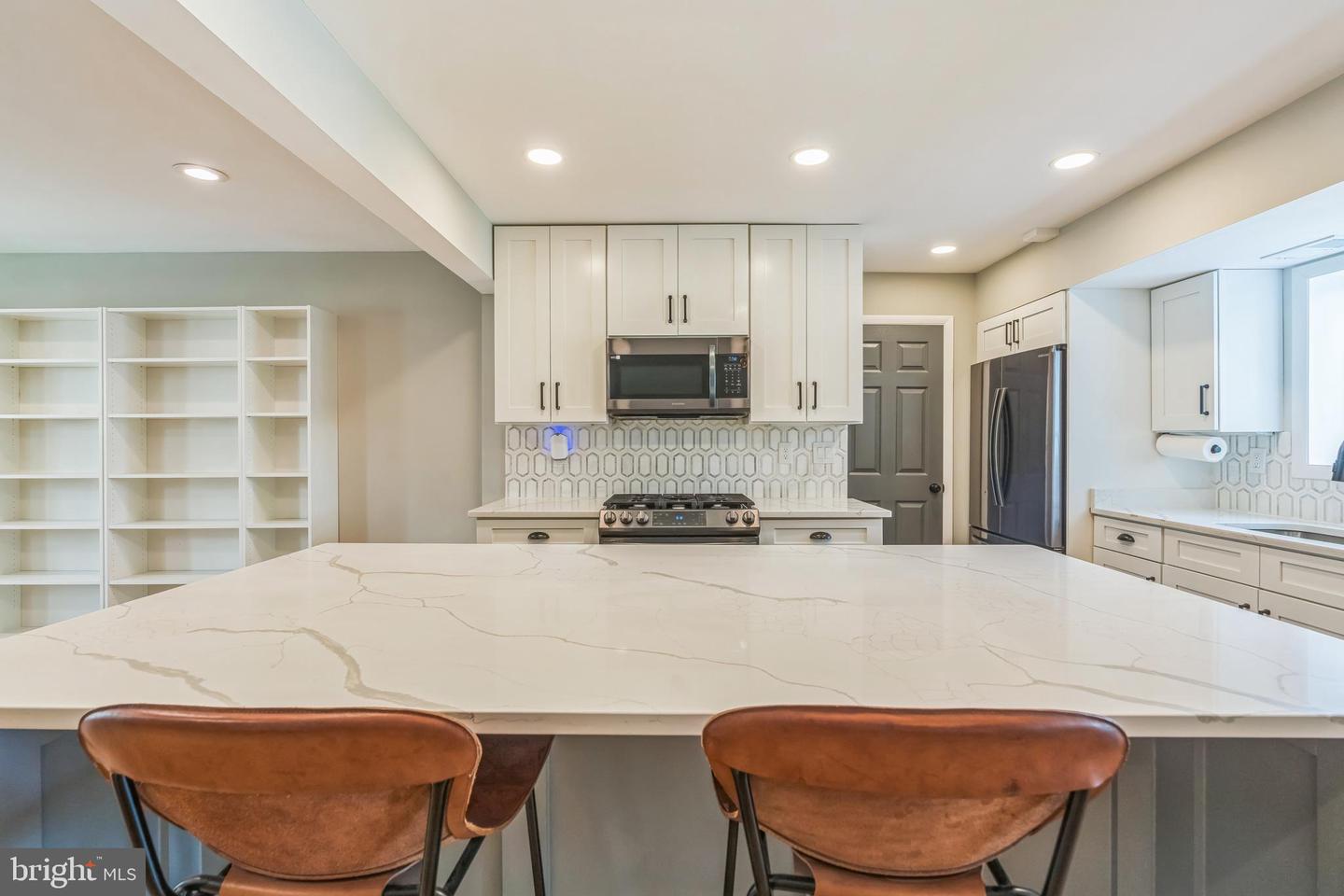 2425 SKYLAND PL SE, WASHINGTON, District Of Columbia 20020, 4 Bedrooms Bedrooms, 9 Rooms Rooms,2 BathroomsBathrooms,Residential,For sale,2425 SKYLAND PL SE,DCDC2200442 MLS # DCDC2200442