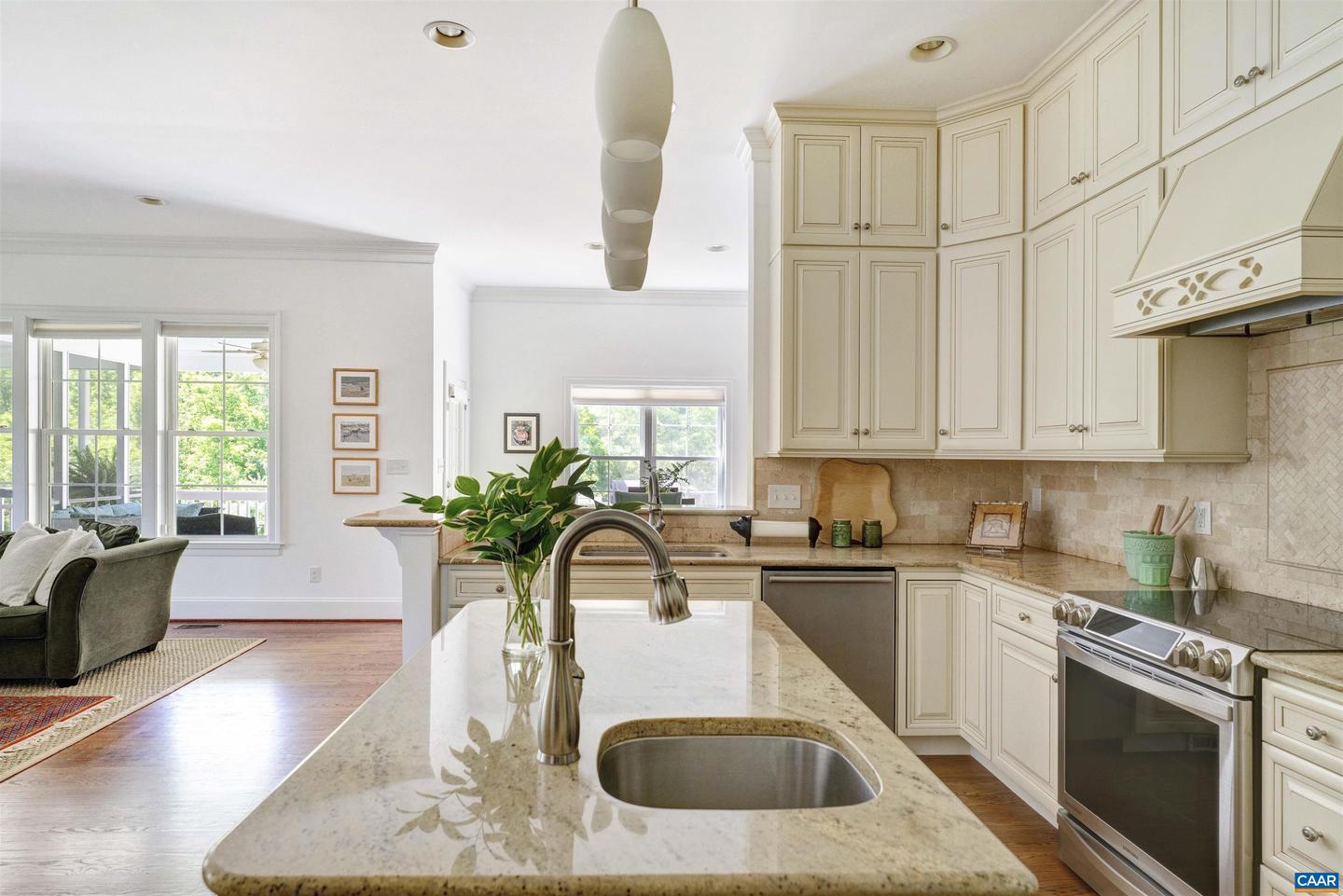 4765 RAGGED MOUNTAIN LN, CHARLOTTESVILLE, Virginia 22903, 4 Bedrooms Bedrooms, ,4 BathroomsBathrooms,Residential,For sale,4765 RAGGED MOUNTAIN LN,664473 MLS # 664473